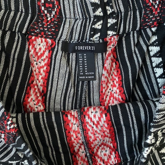 Forever 21 Aztec Pull On Shorts - Picture 4 of 9